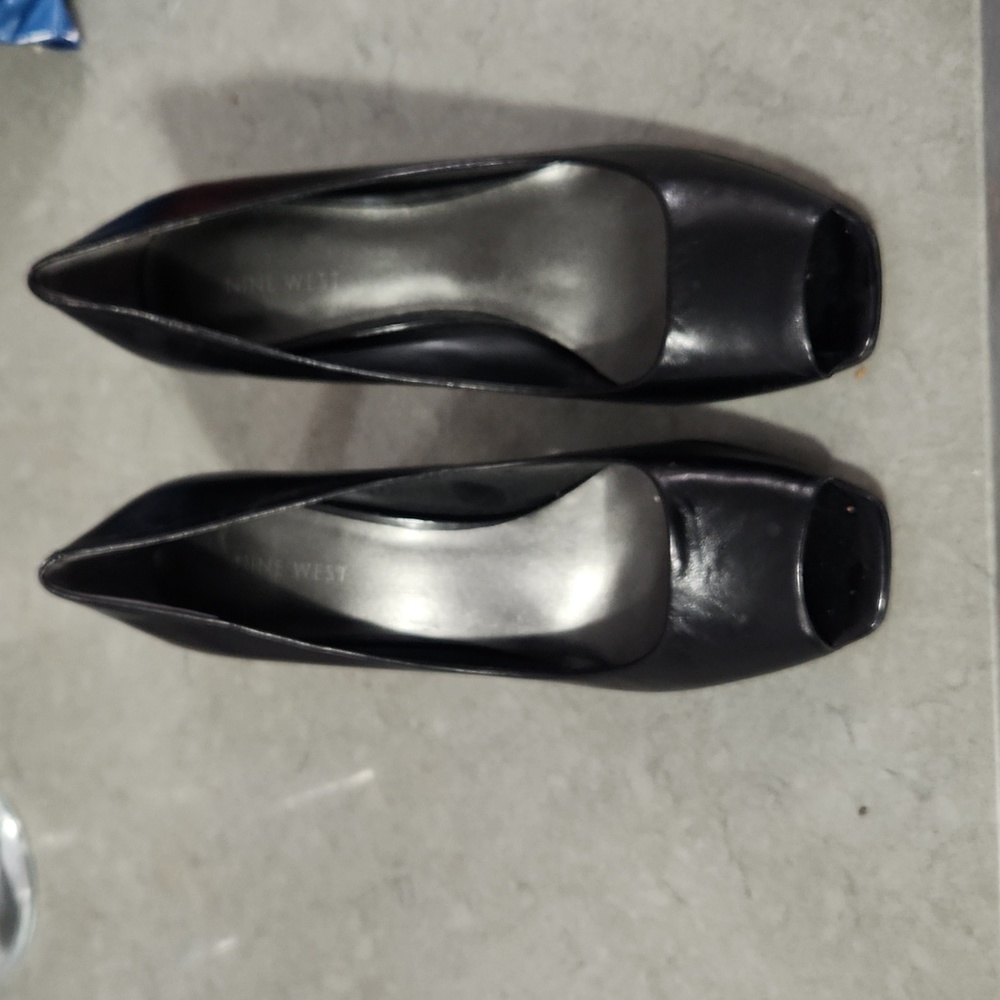 Nine West open toe hwels